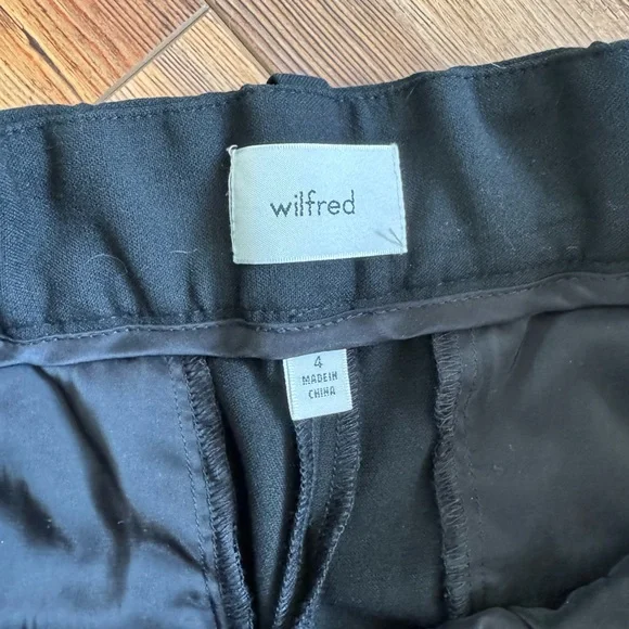 Aritzia - Wilfred, size 4, Black Pleated Trousers - Picture 5 of 11